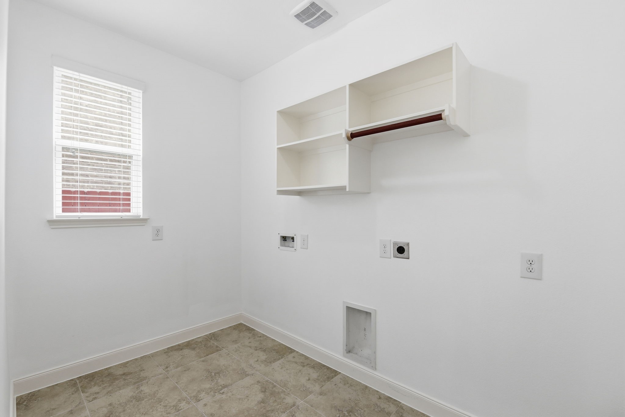 6010 Green Meadows Lane Property Photo 21