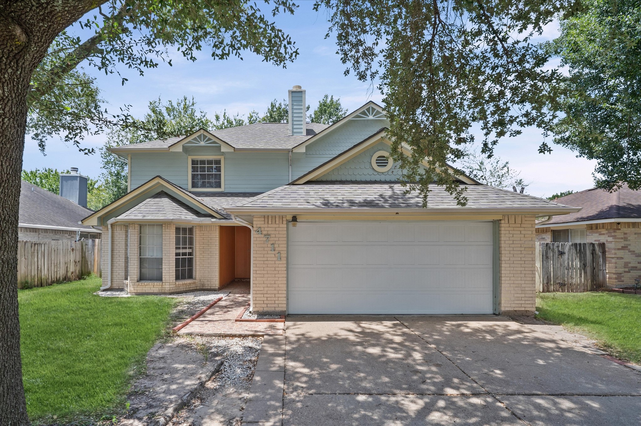 4711 Newpark Drive Property Photo 1