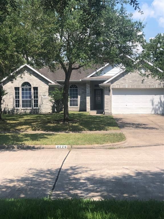 3226 Ivory Pointe Drive Property Photo 1