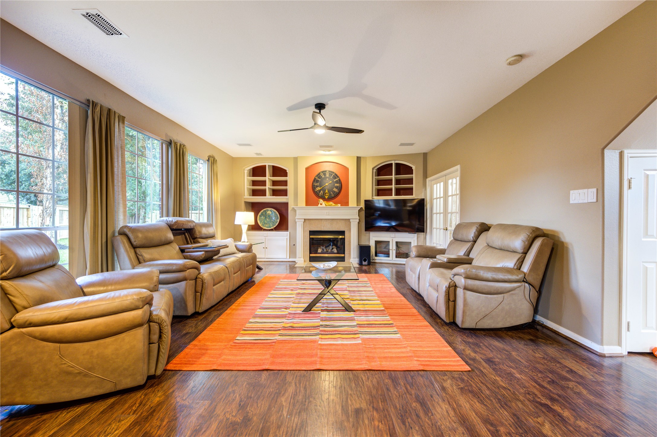 3211 Hickory Grove Lane Property Photo 5