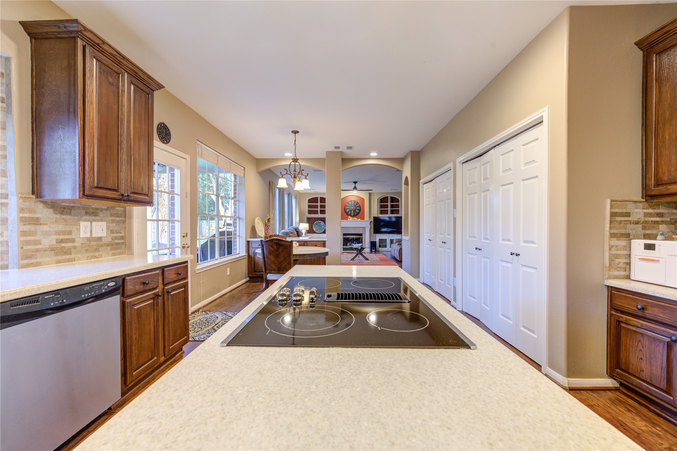 3211 Hickory Grove Lane Property Photo 6