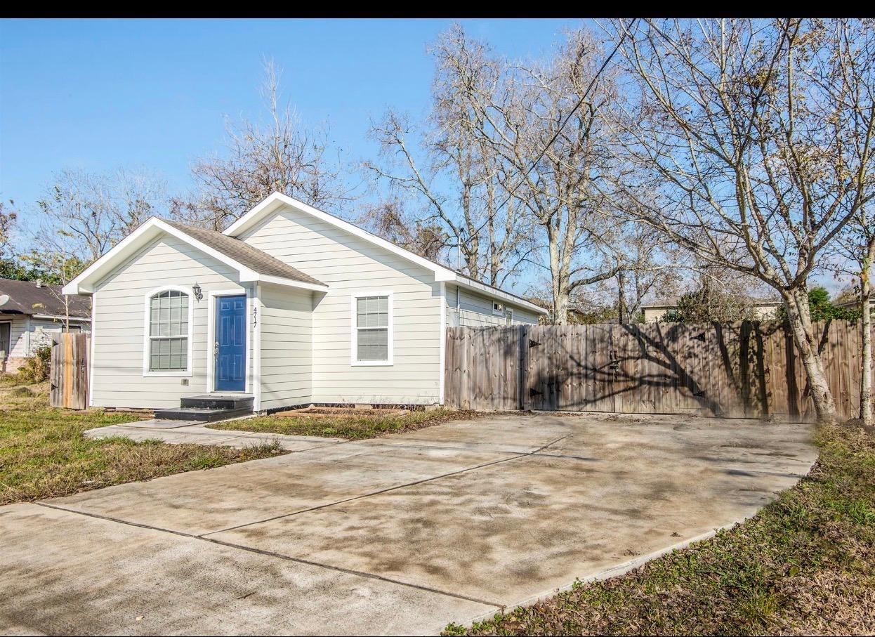 4717 Mallow Street Property Photo 2