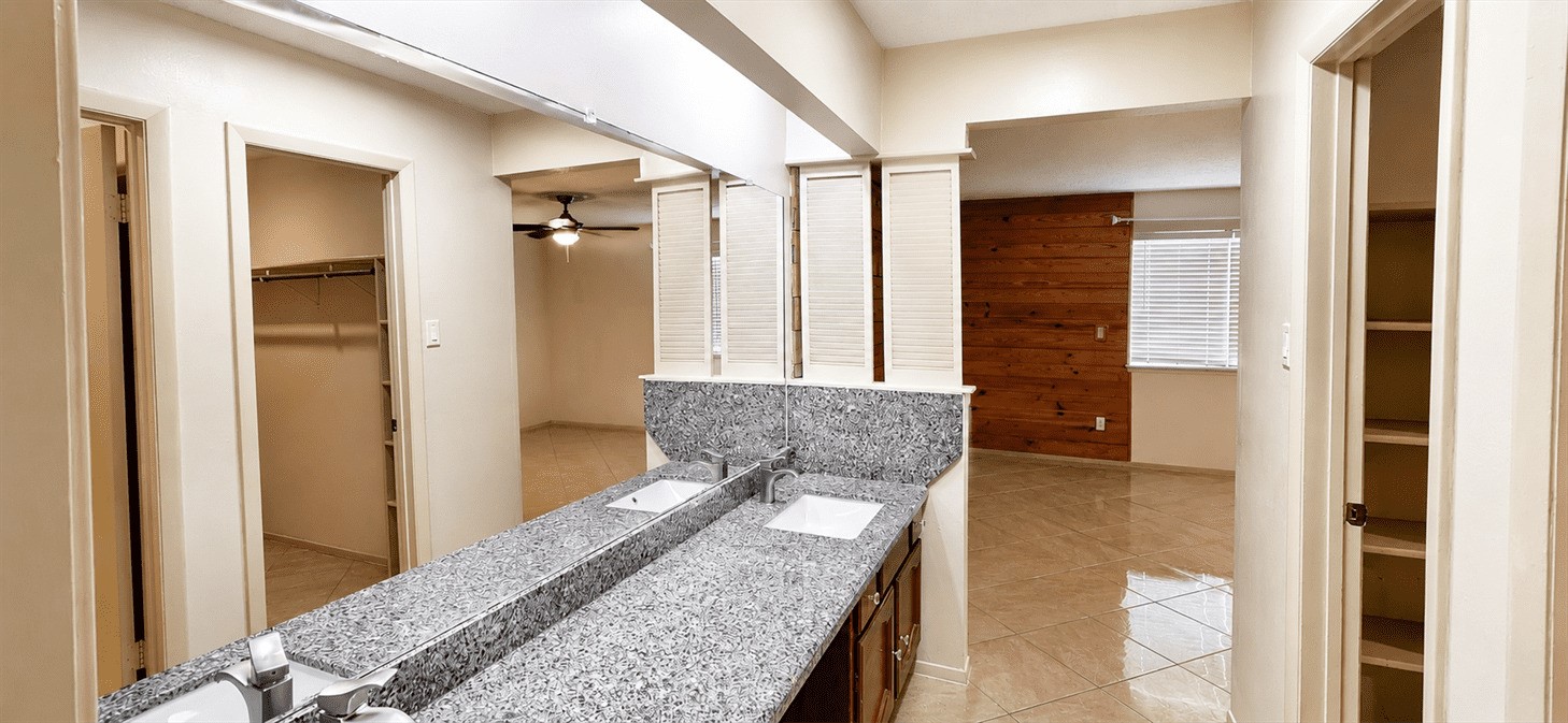 13914 Bonnington Drive Property Photo 19