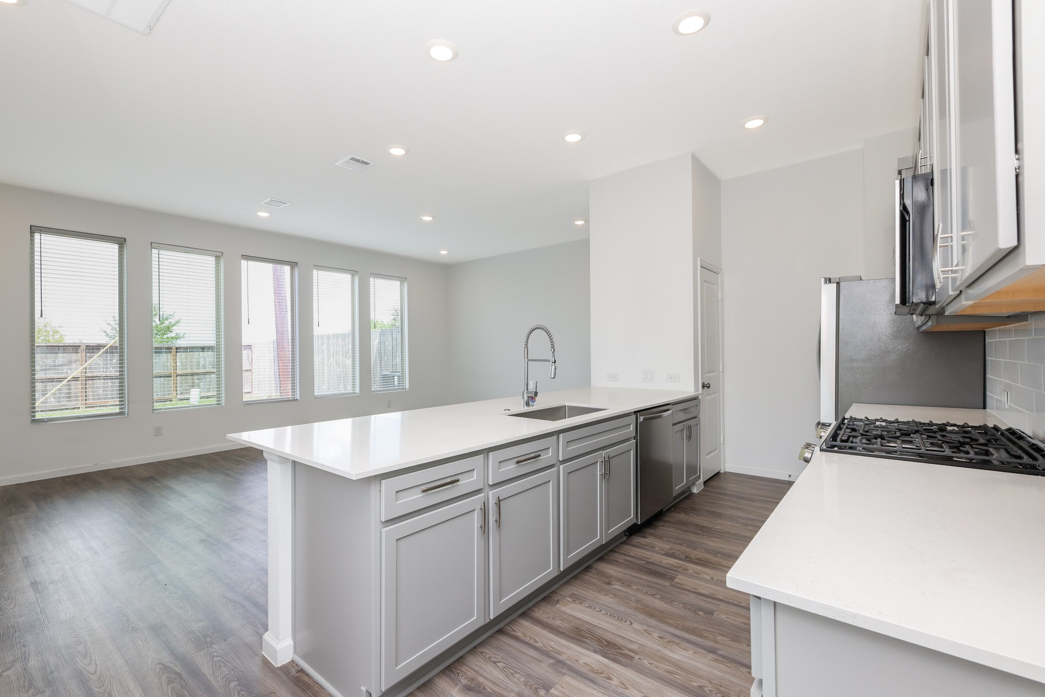 5403 Holly Haven Court Property Photo 8