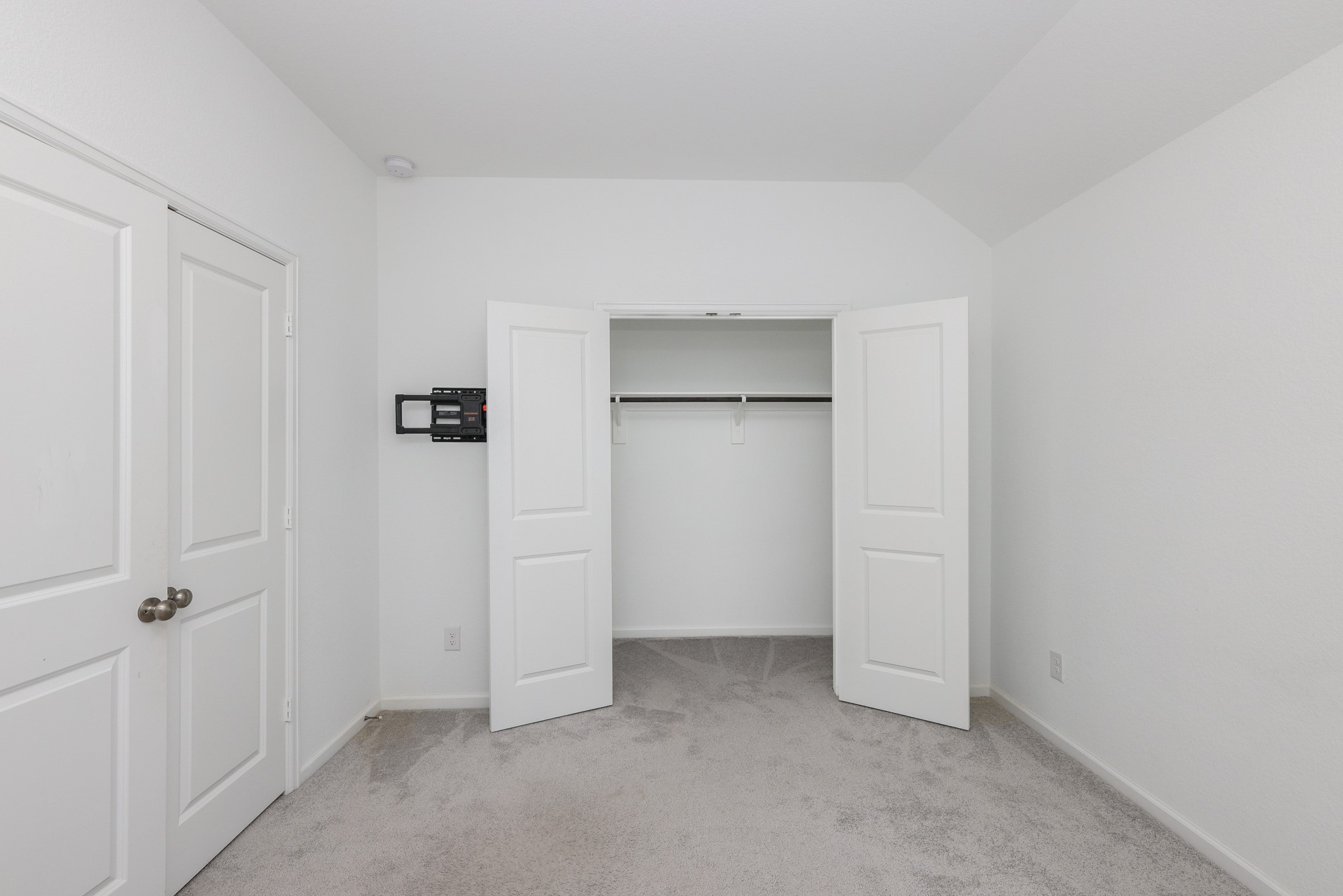5403 Holly Haven Court Property Photo 16