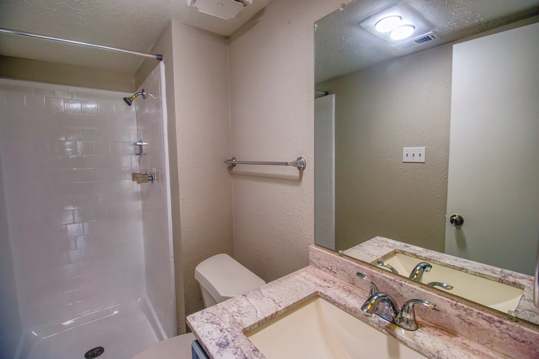 6393 S Briar Bayou Drive Property Photo 11