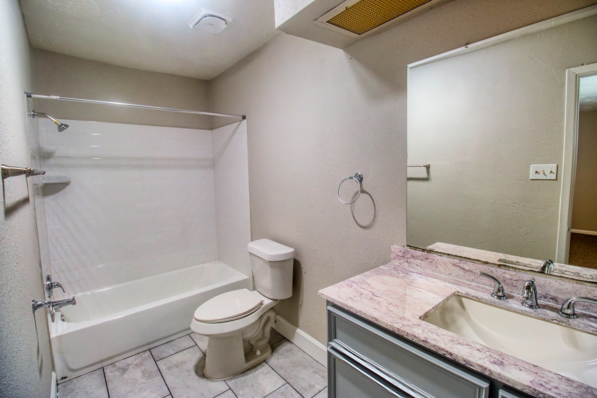 6393 S Briar Bayou Drive Property Photo 12