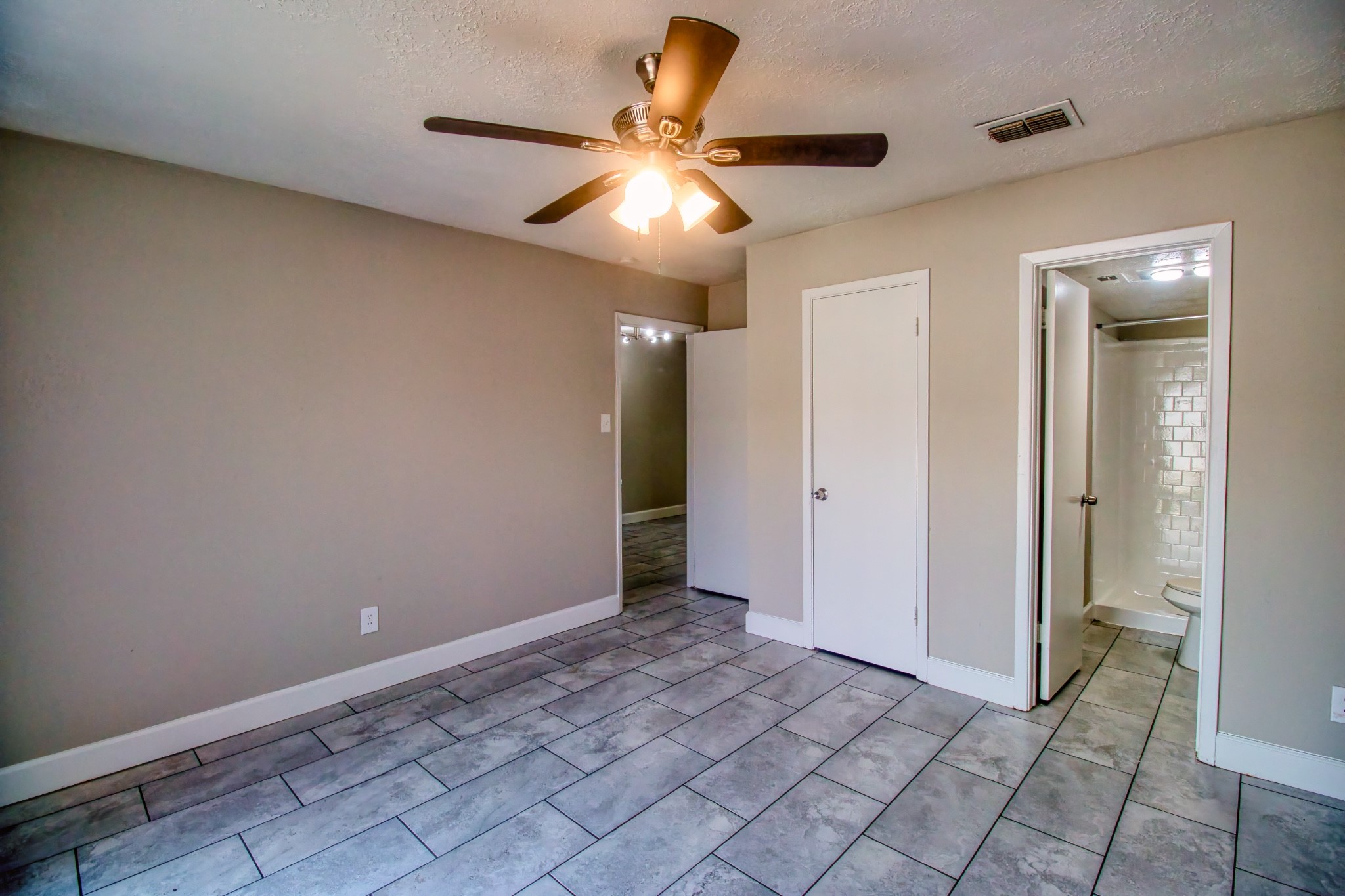 6393 S Briar Bayou Drive Property Photo 20