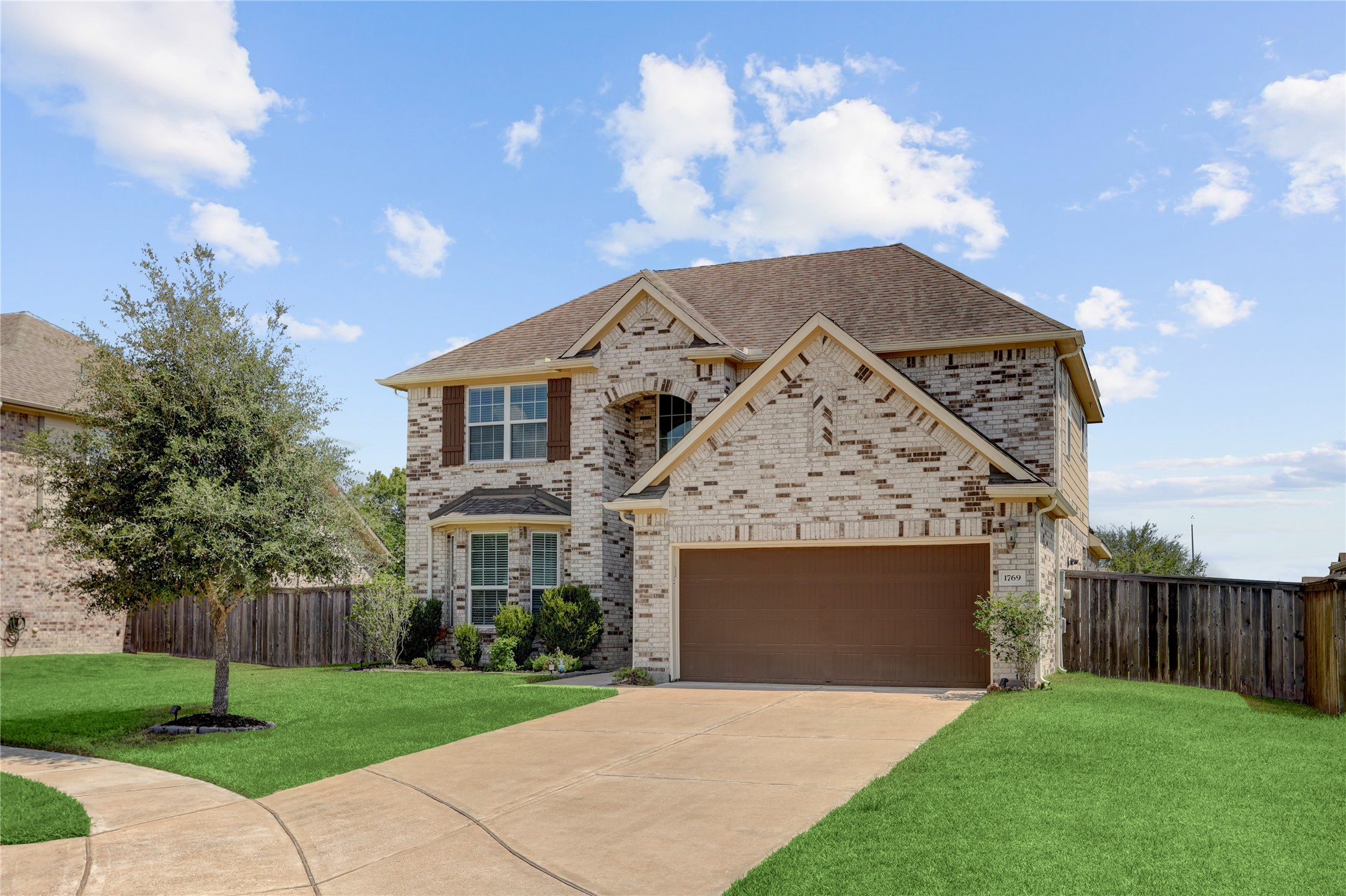 1769 Hickory Place Property Photo 1