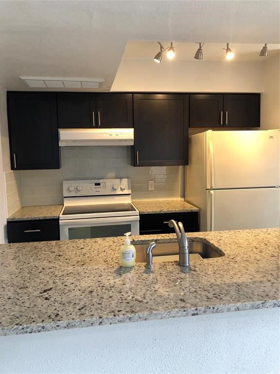 2601 S Braeswood Boulevard 203 Property Photo 8
