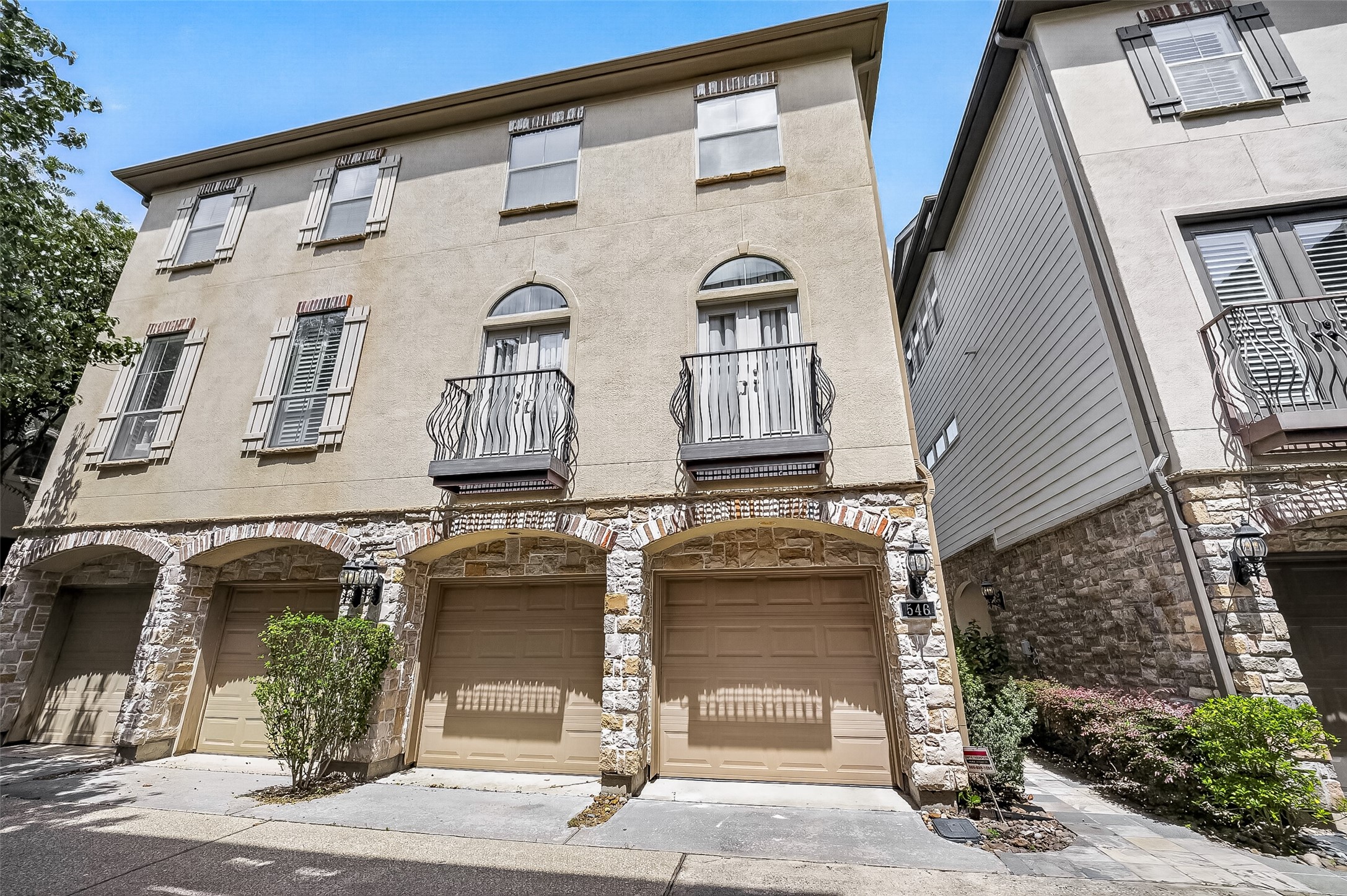 546 Bomar Street Property Photo 2