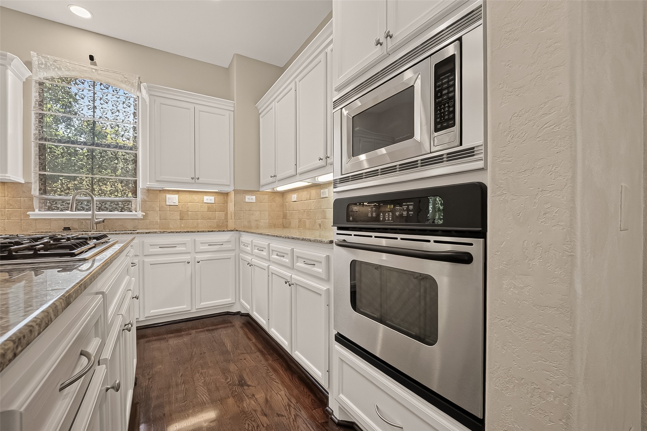 546 Bomar Street Property Photo 22