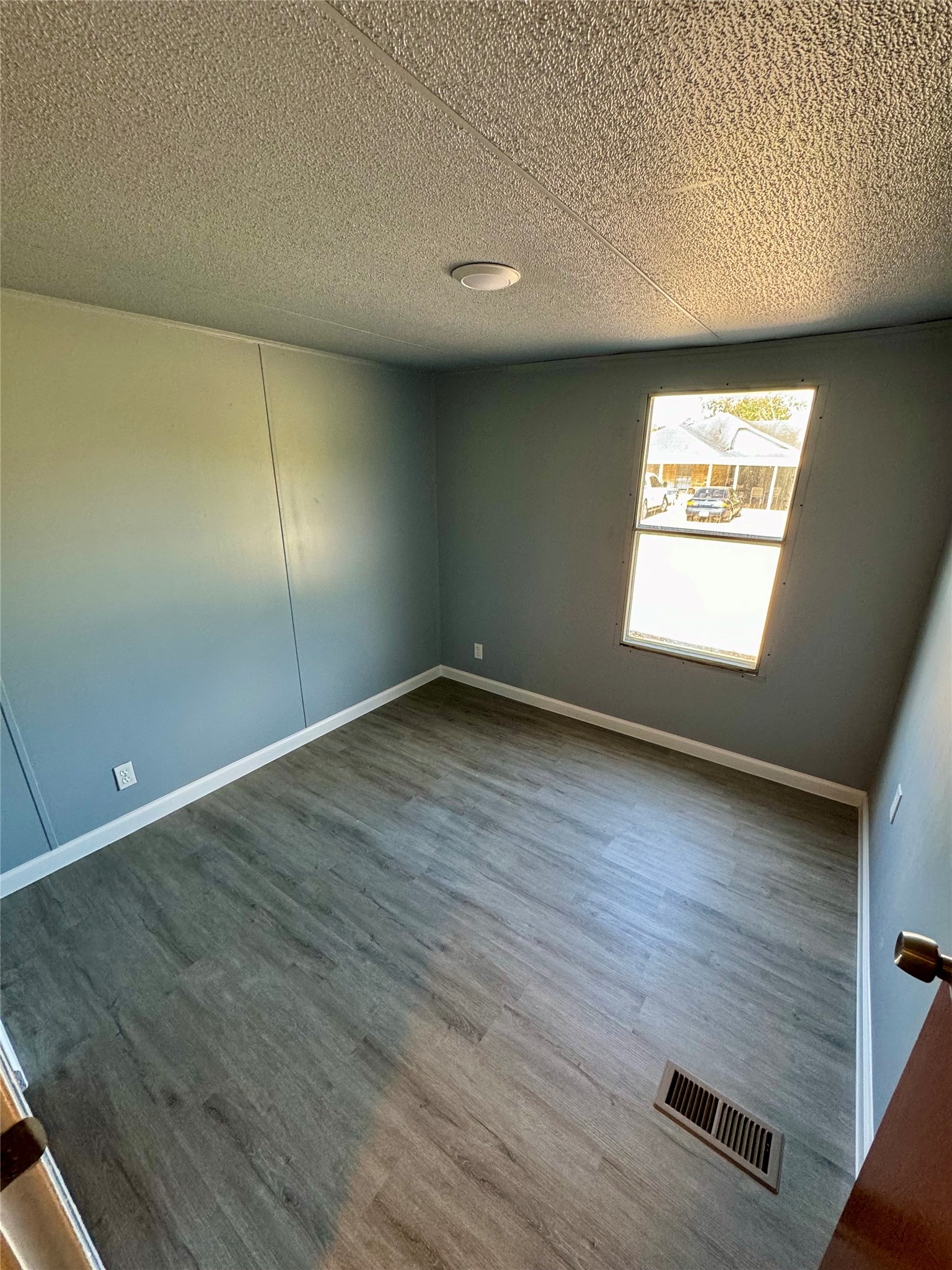9017 Taub Road I Property Photo 13