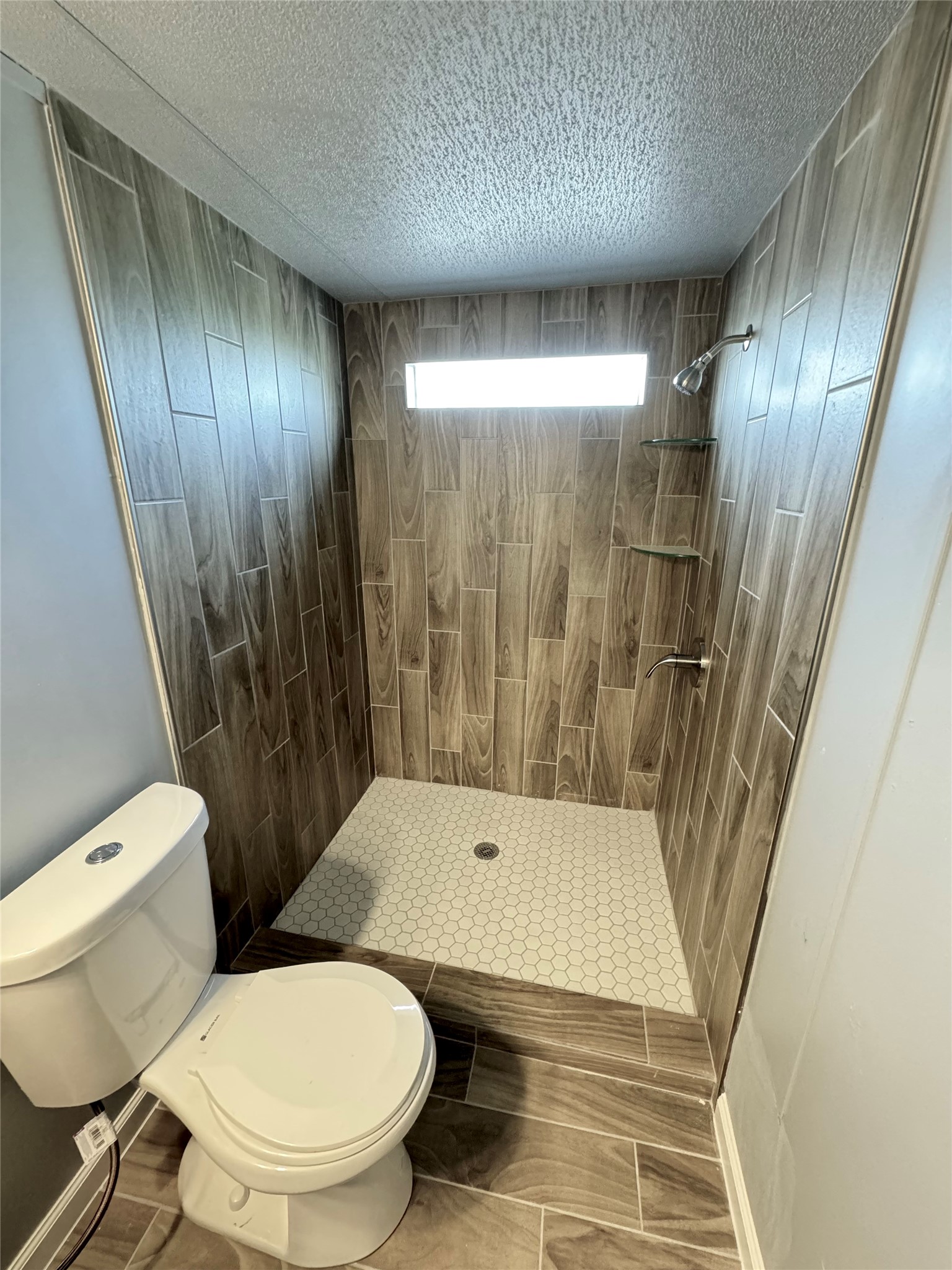 9017 Taub Road I Property Photo 16