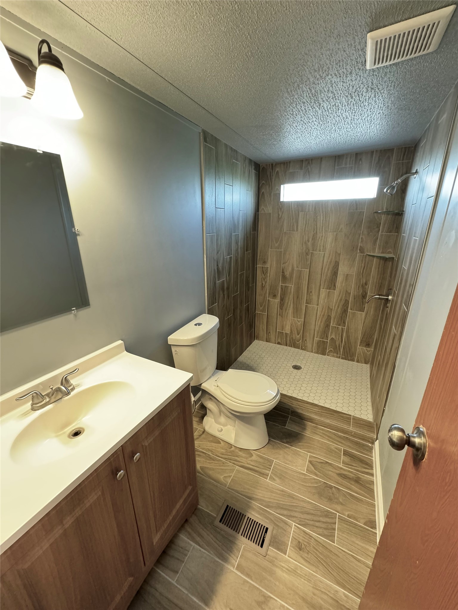 9017 Taub Road I Property Photo 22