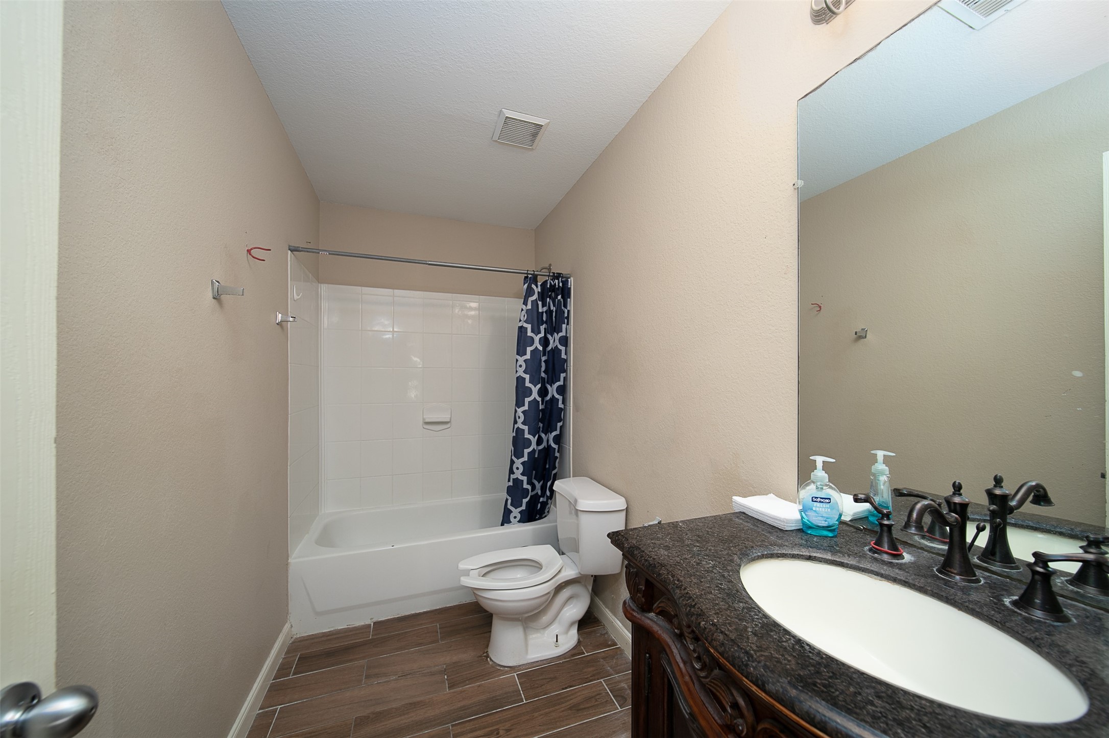 4211 Wayside Stream Lane Property Photo 13