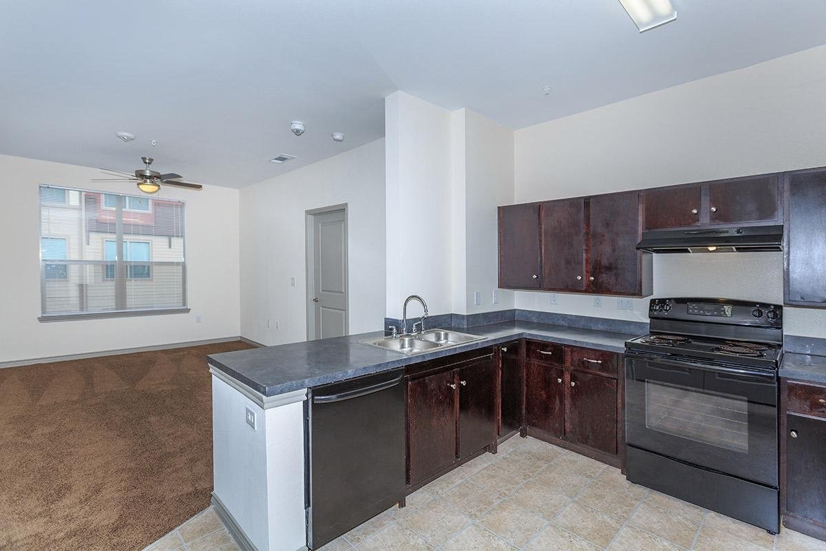 1414 Belleview Street Property Photo 4