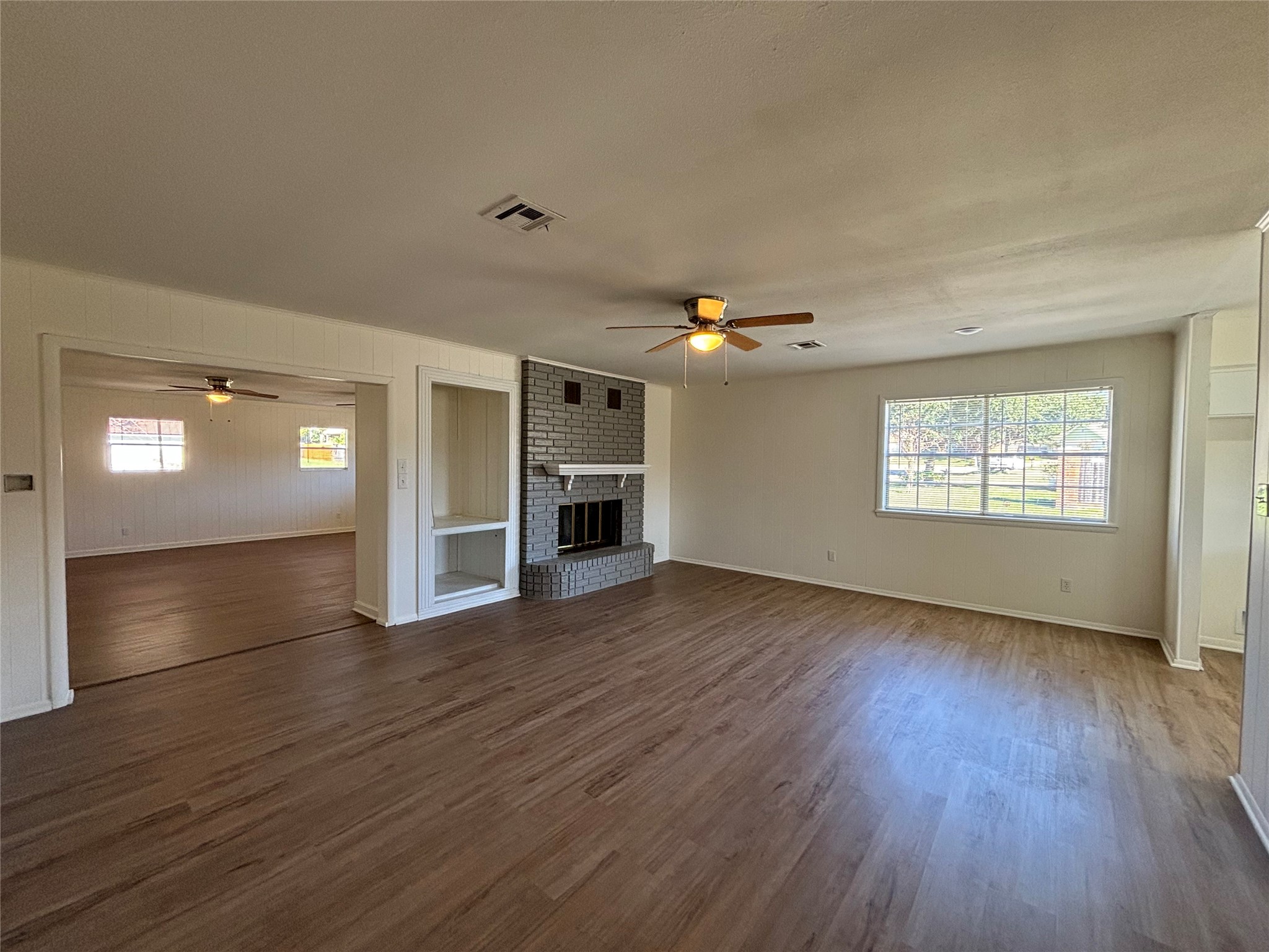 1009 Lawndale Avenue Property Photo 5