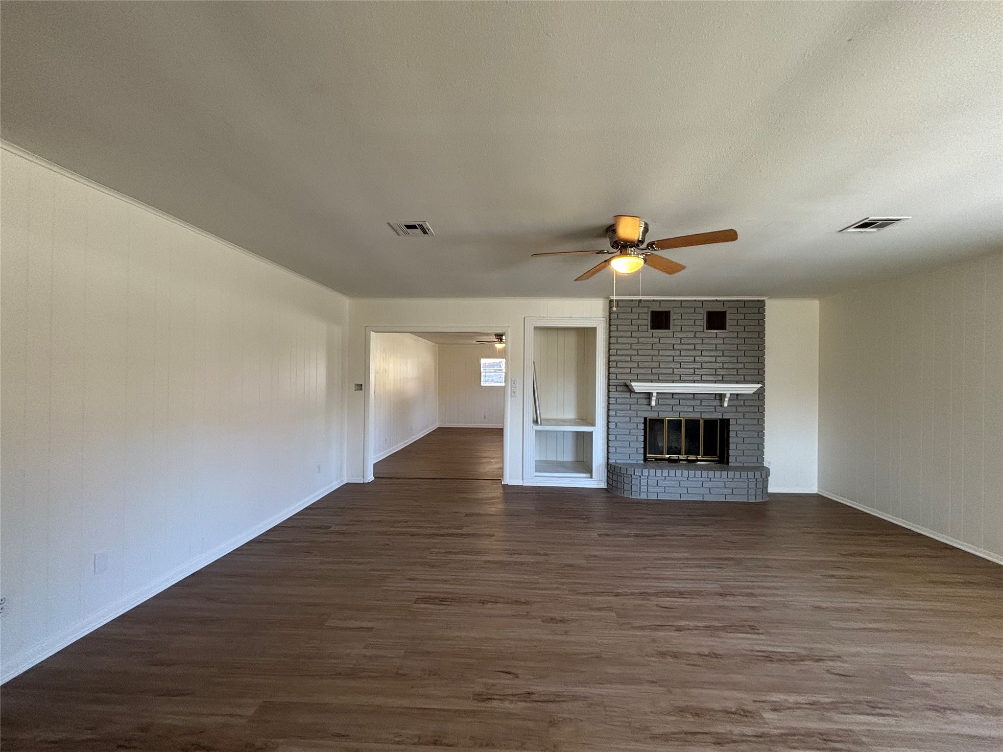 1009 Lawndale Avenue Property Photo 6