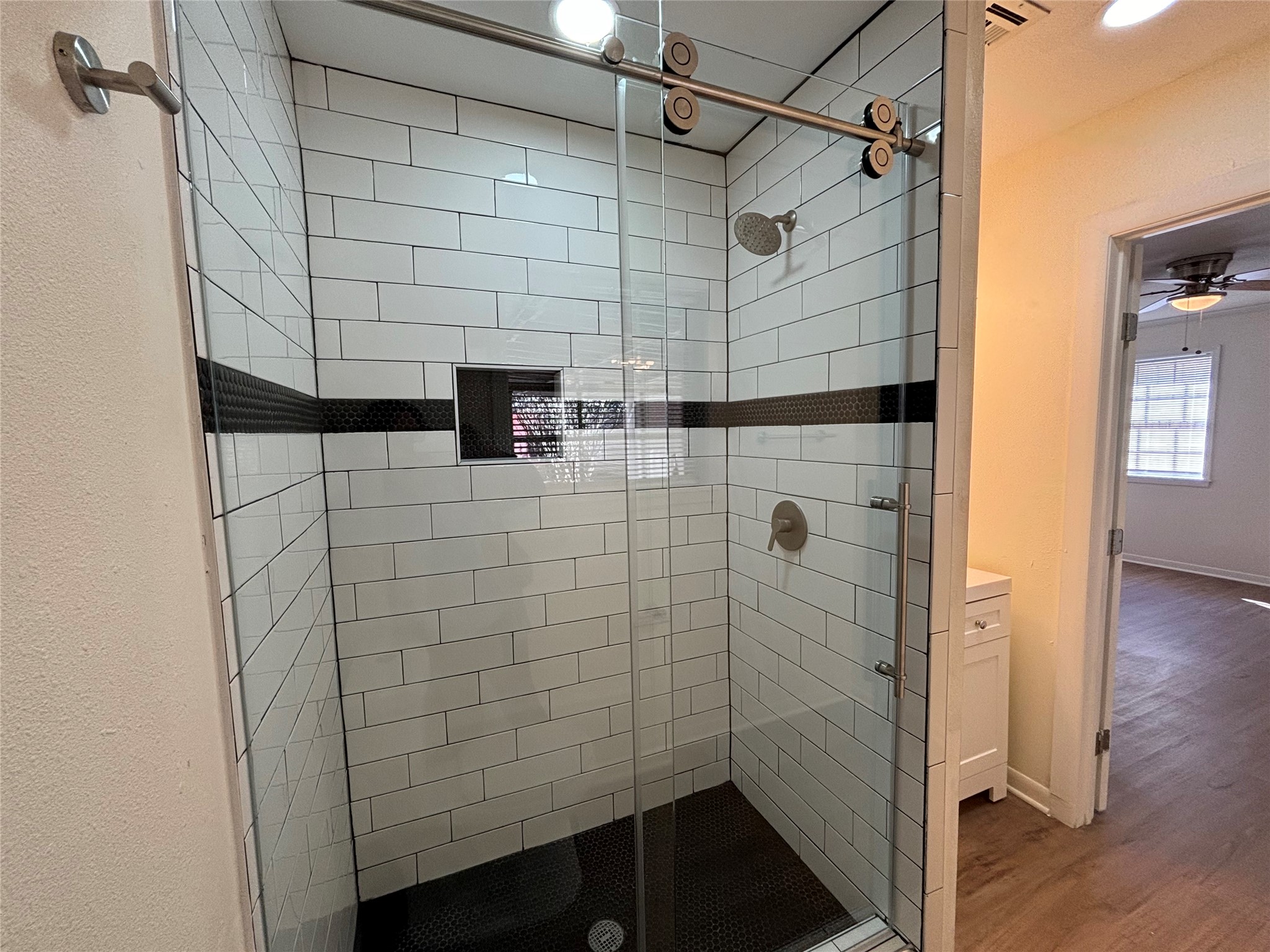1009 Lawndale Avenue Property Photo 13
