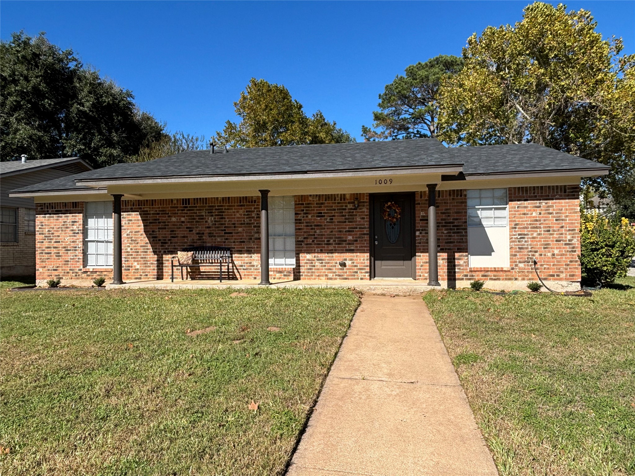 1009 Lawndale Avenue Property Photo 17