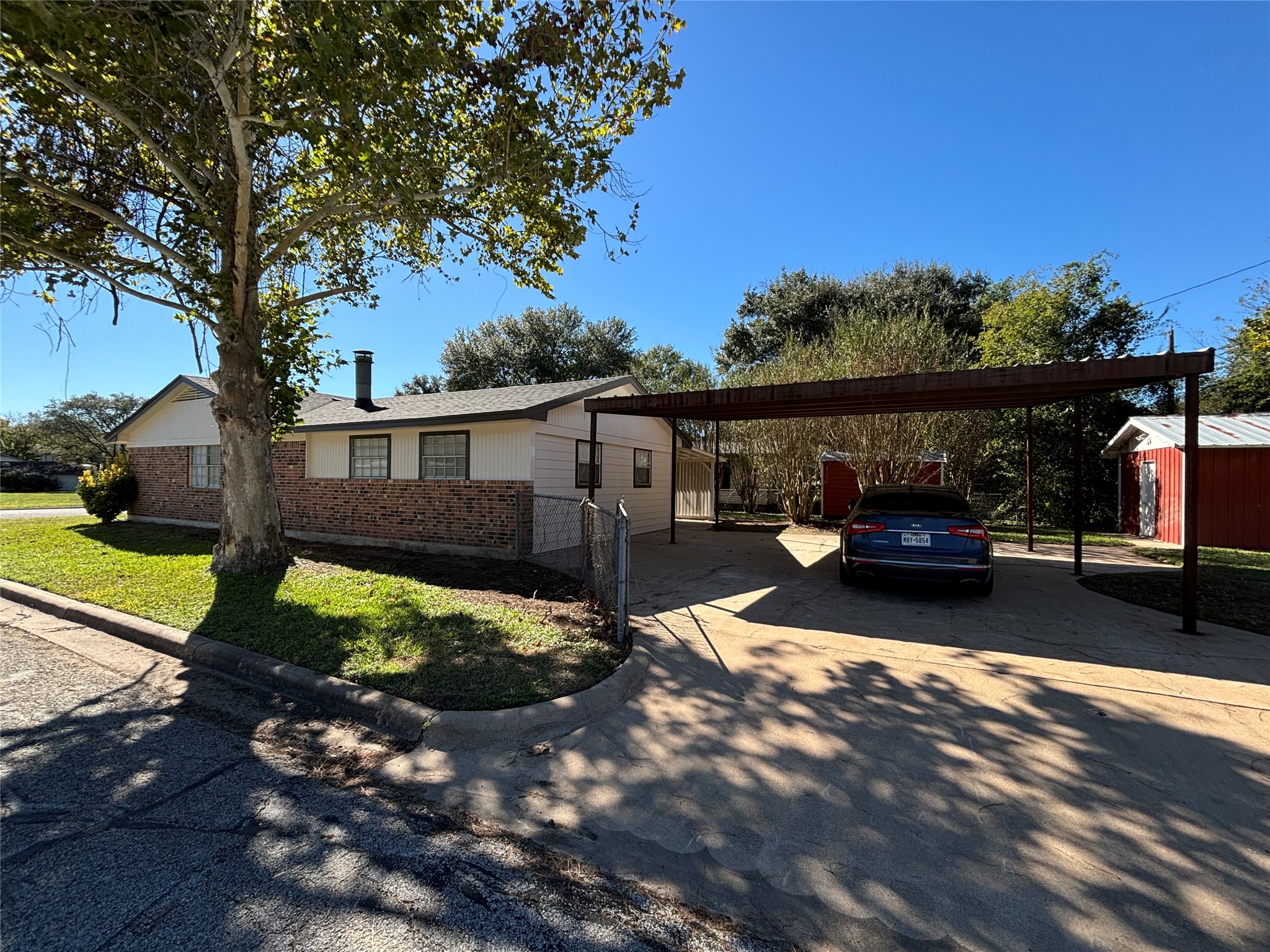 1009 Lawndale Avenue Property Photo 20
