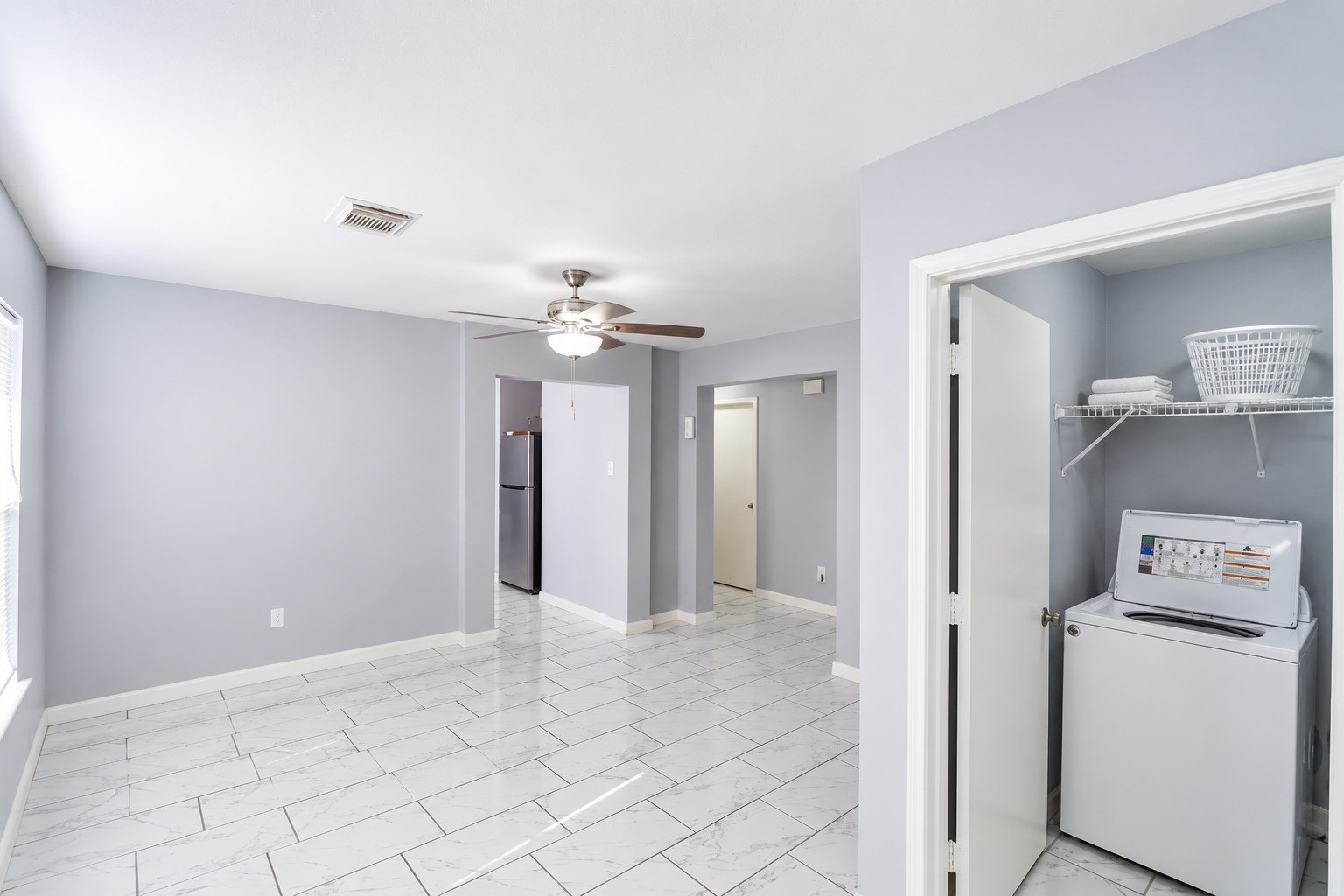 7323 Parkland Manor Drive Property Photo 4