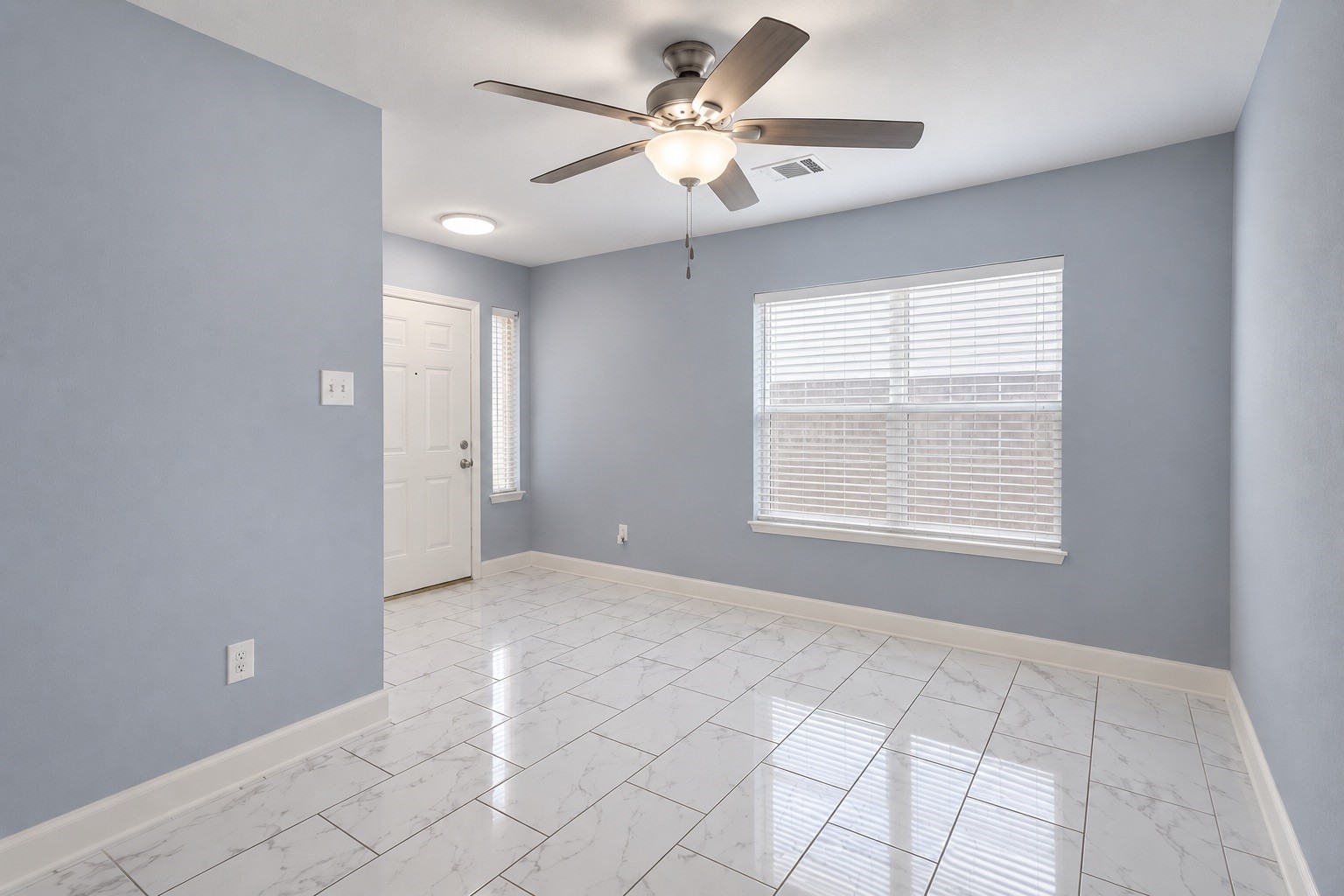7323 Parkland Manor Drive Property Photo 5