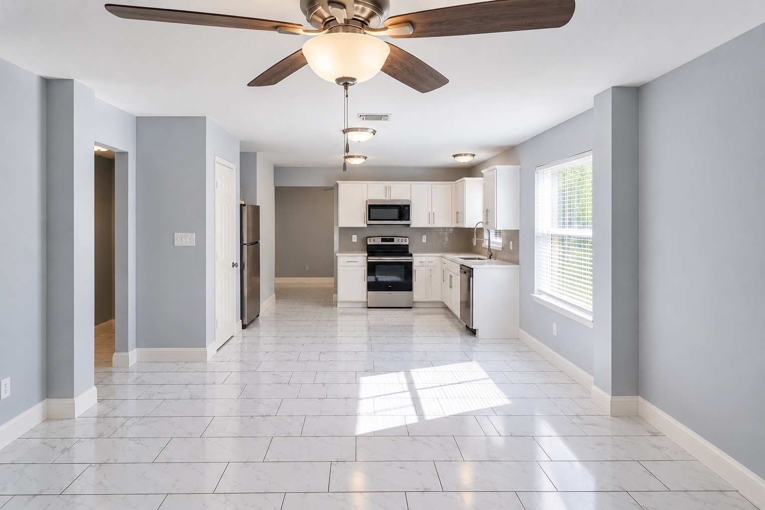 7323 Parkland Manor Drive Property Photo 7