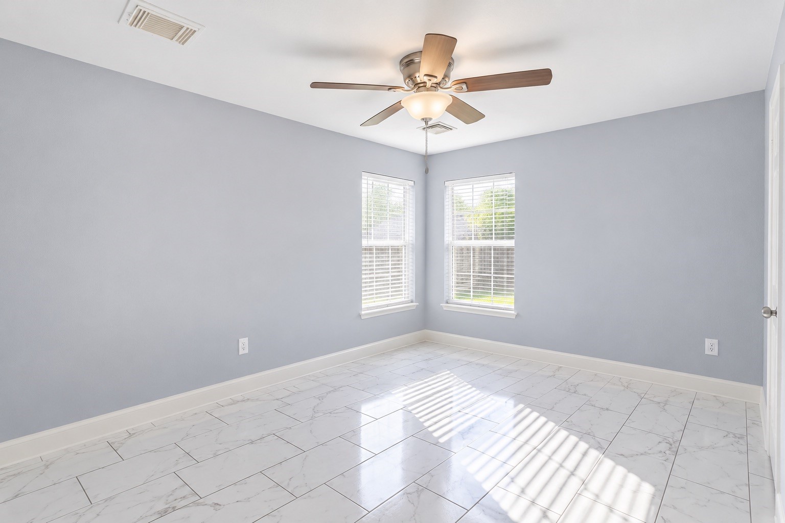 7323 Parkland Manor Drive Property Photo 8