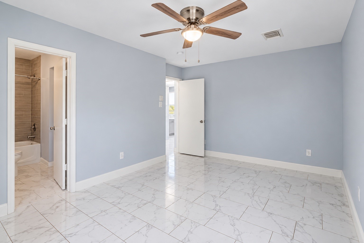 7323 Parkland Manor Drive Property Photo 10