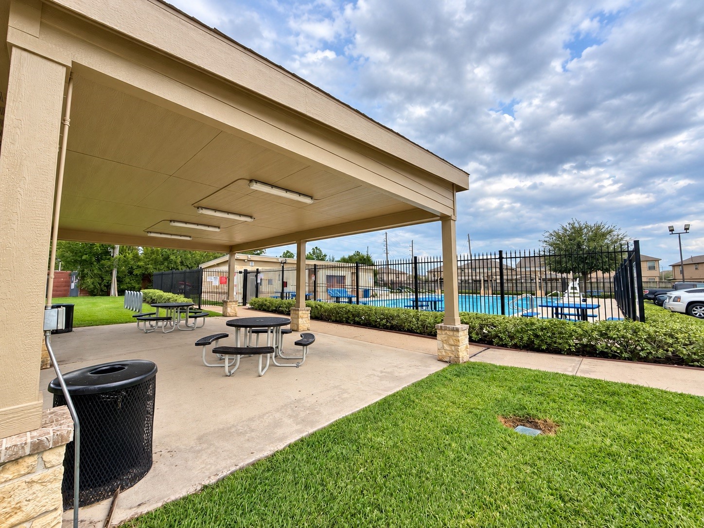 7323 Parkland Manor Drive Property Photo 14