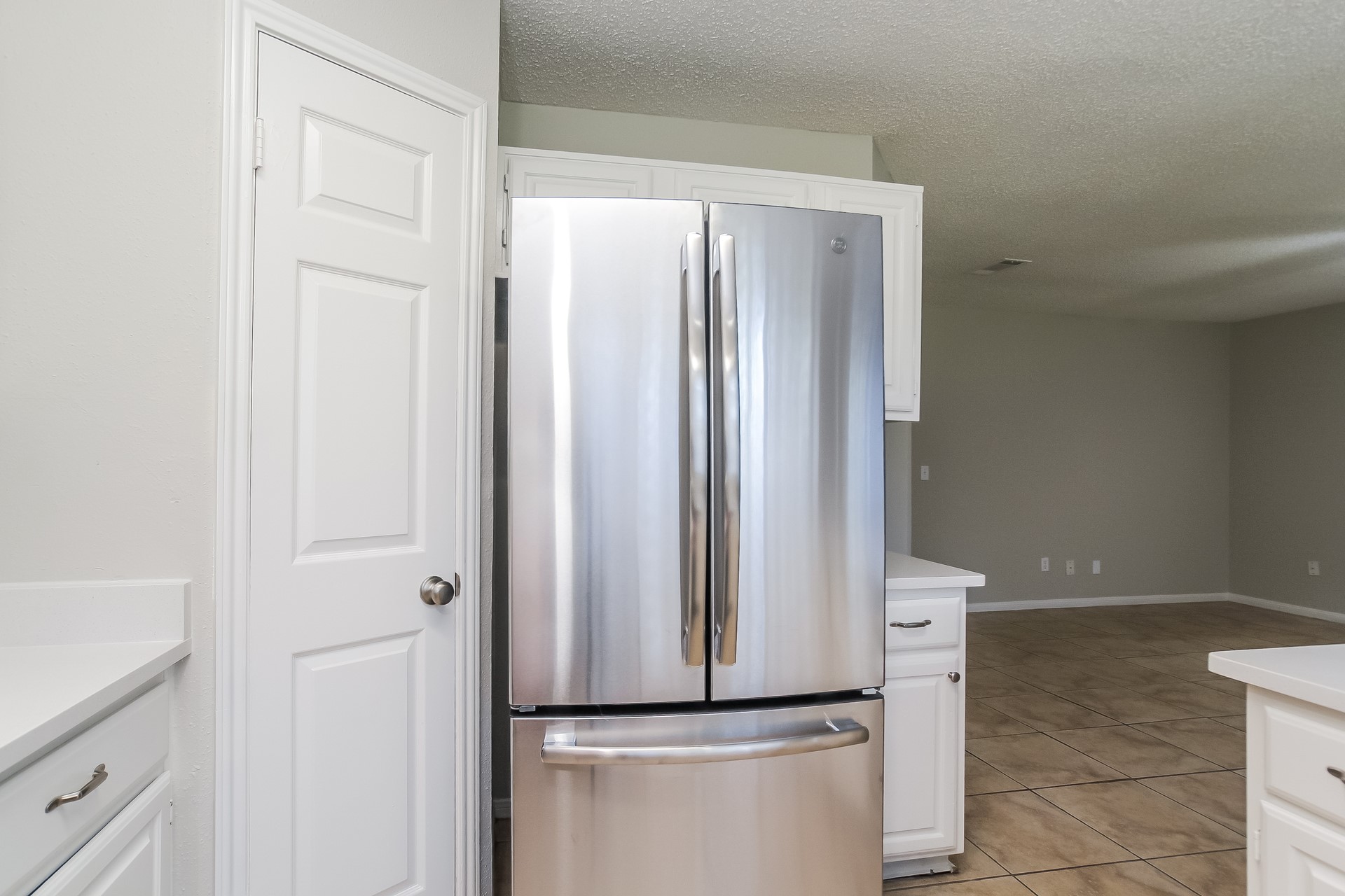 12603 Mill Ridge Drive Property Photo 8