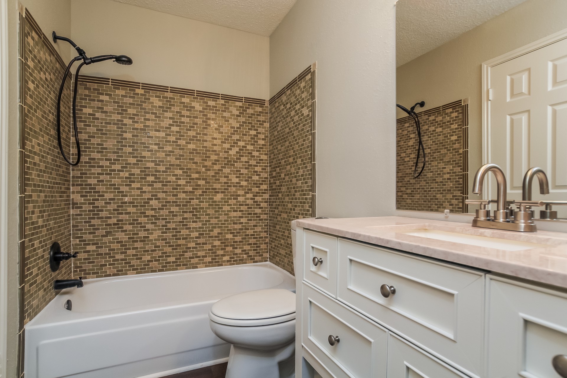 12603 Mill Ridge Drive Property Photo 12
