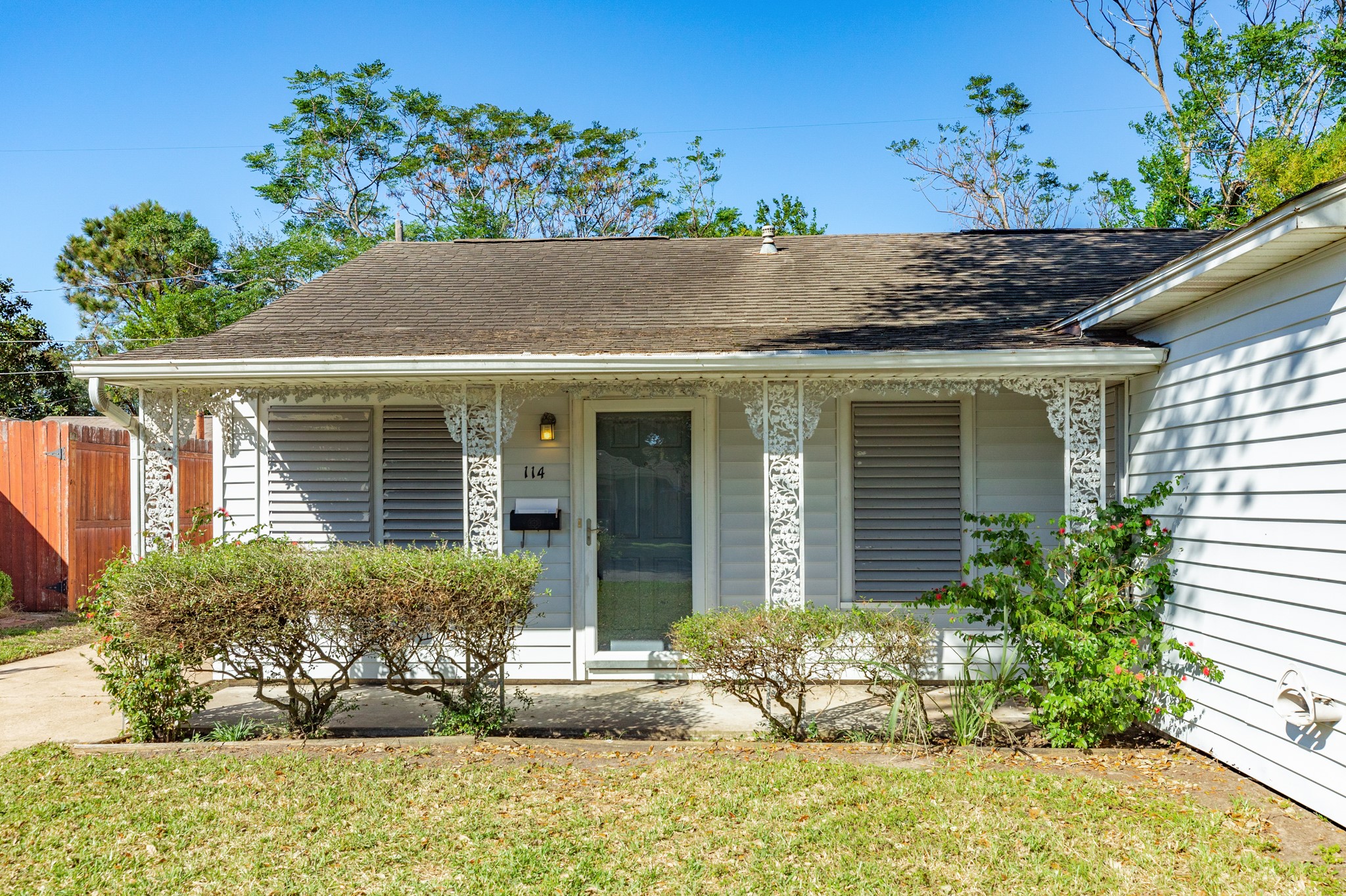 114 Tarpon Avenue Property Photo 3