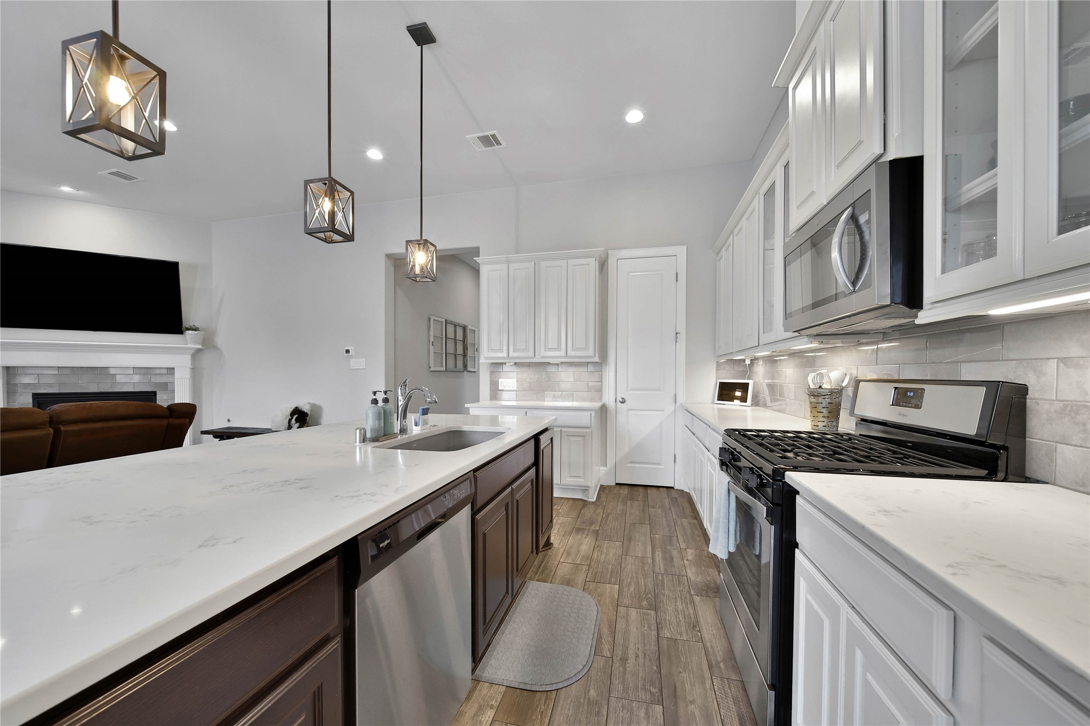 114 Pilazzo Street Property Photo 7