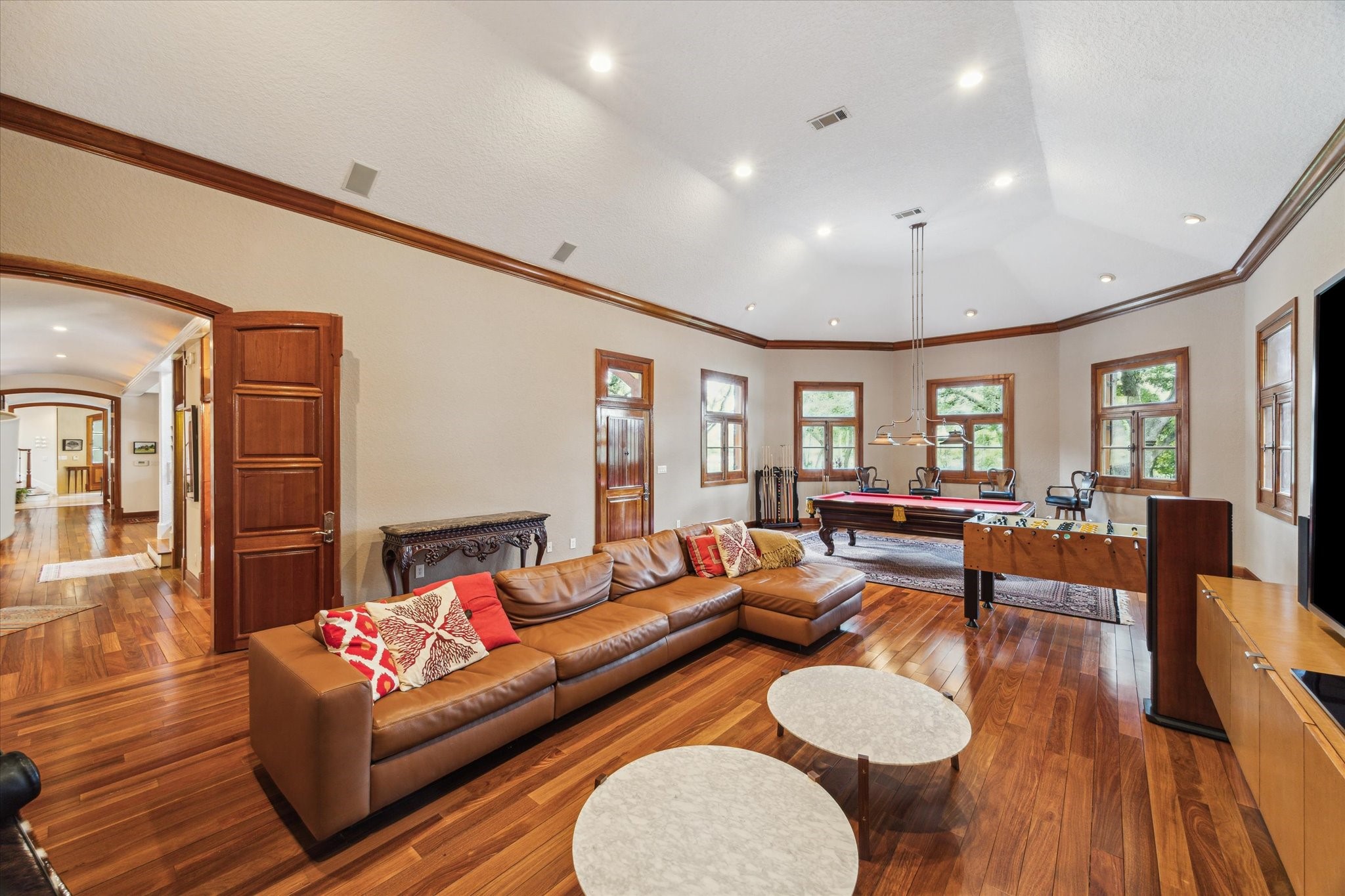 919 Saint Elmos Court Property Photo 8