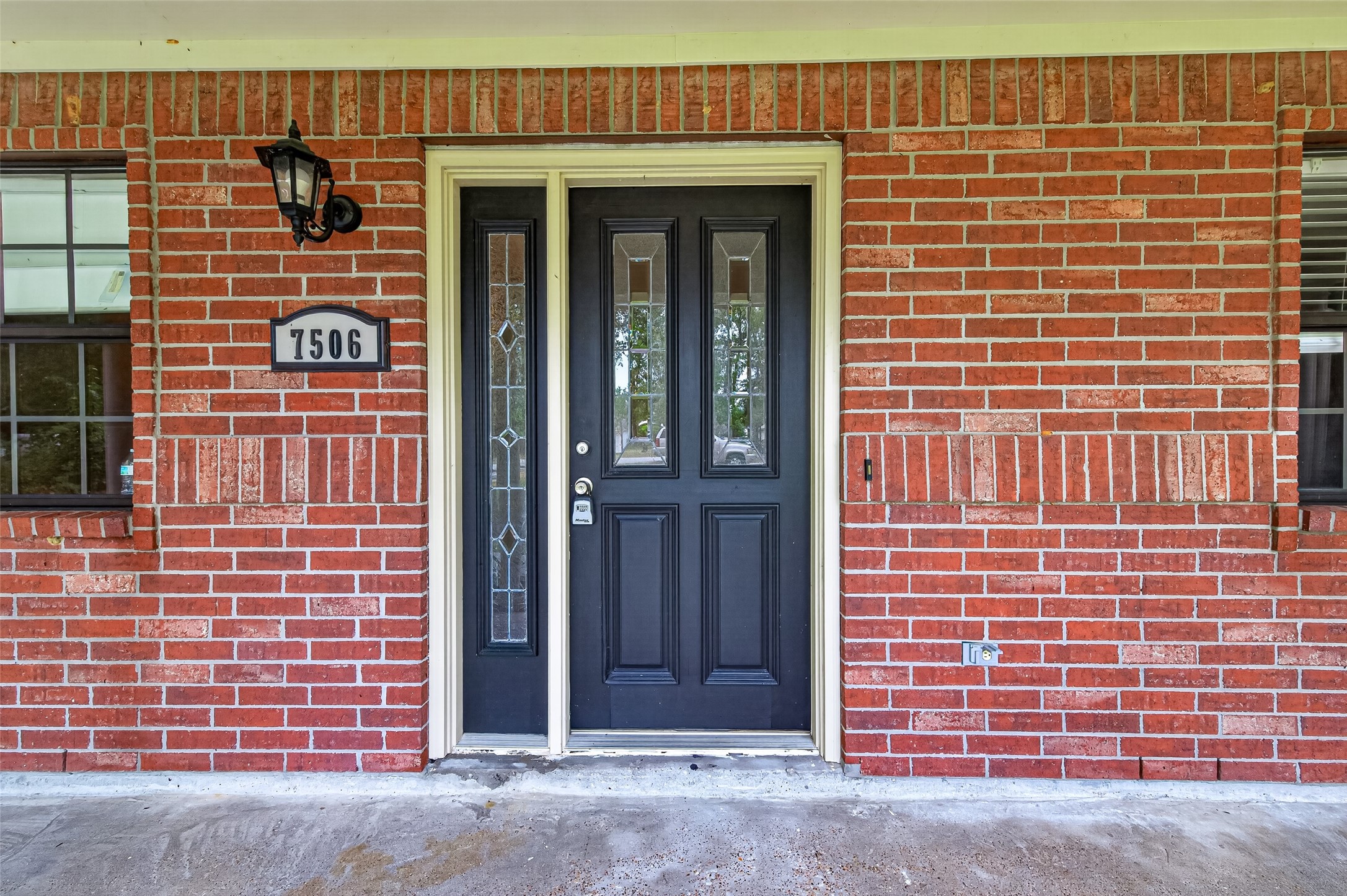 7506 Wedgewood Drive Property Photo 4