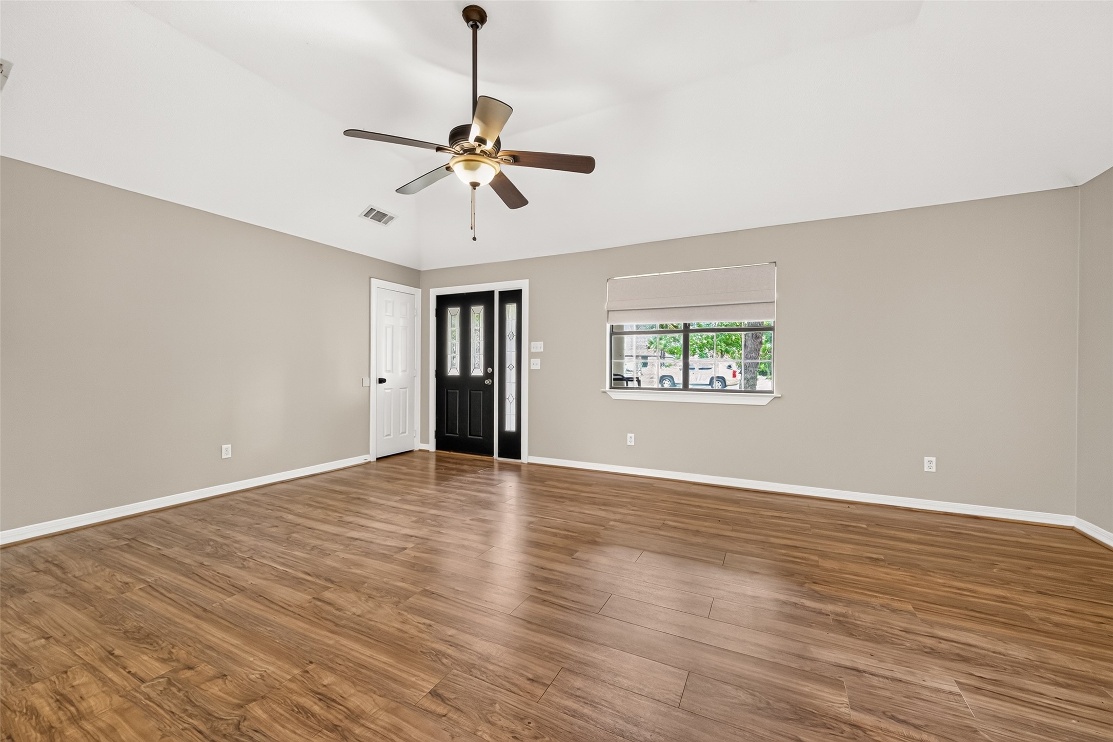 7506 Wedgewood Drive Property Photo 8