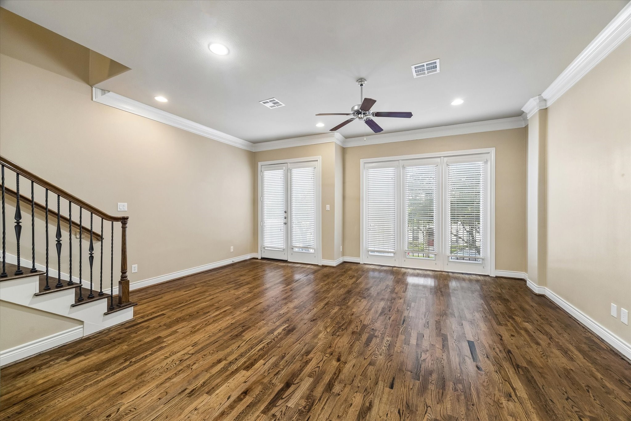 2617 Capitol Street Property Photo 9