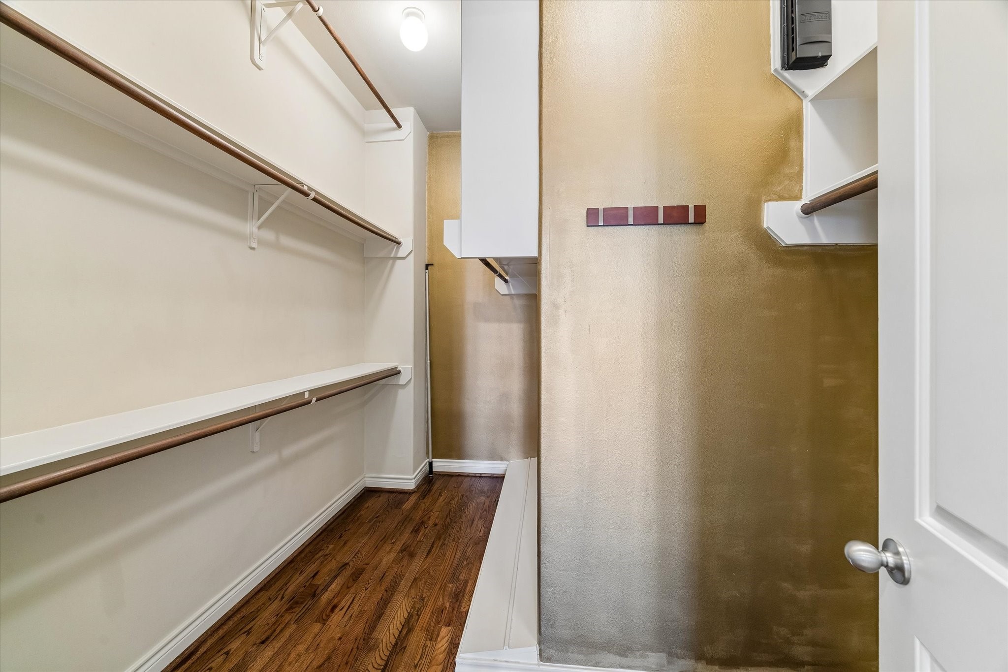 2617 Capitol Street Property Photo 16