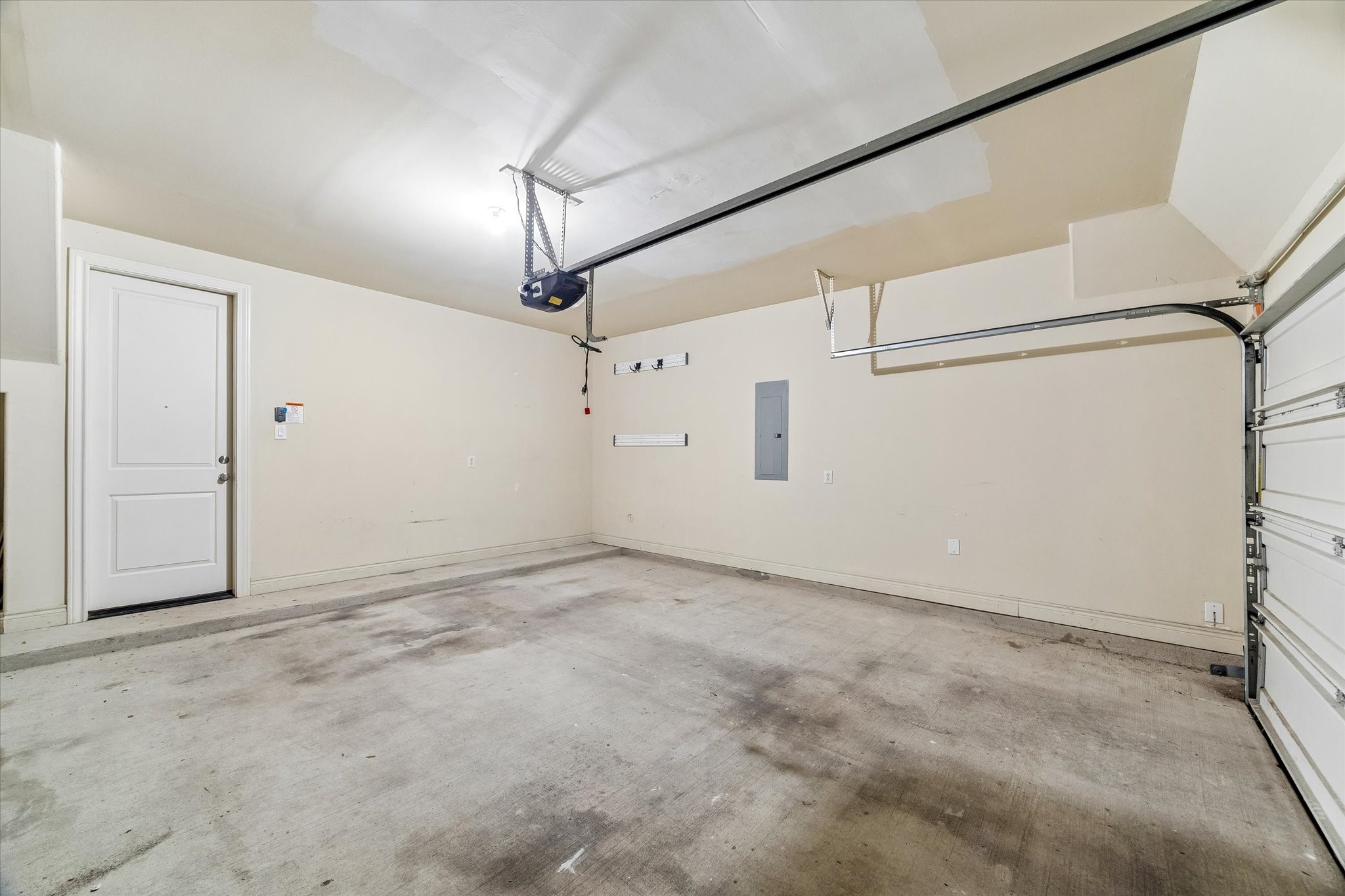 2617 Capitol Street Property Photo 23