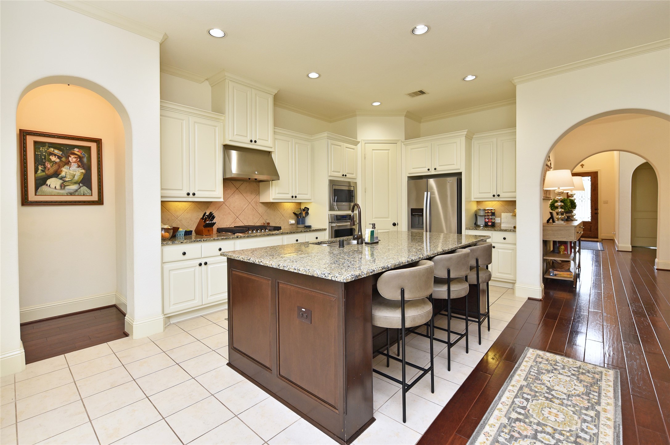 13117 Stoneleigh Terrace Drive Property Photo 10