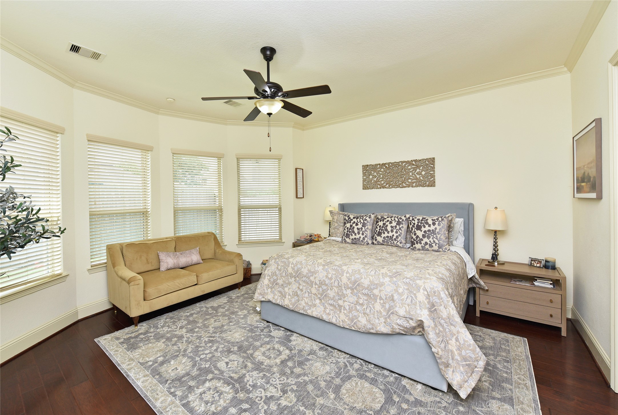13117 Stoneleigh Terrace Drive Property Photo 16