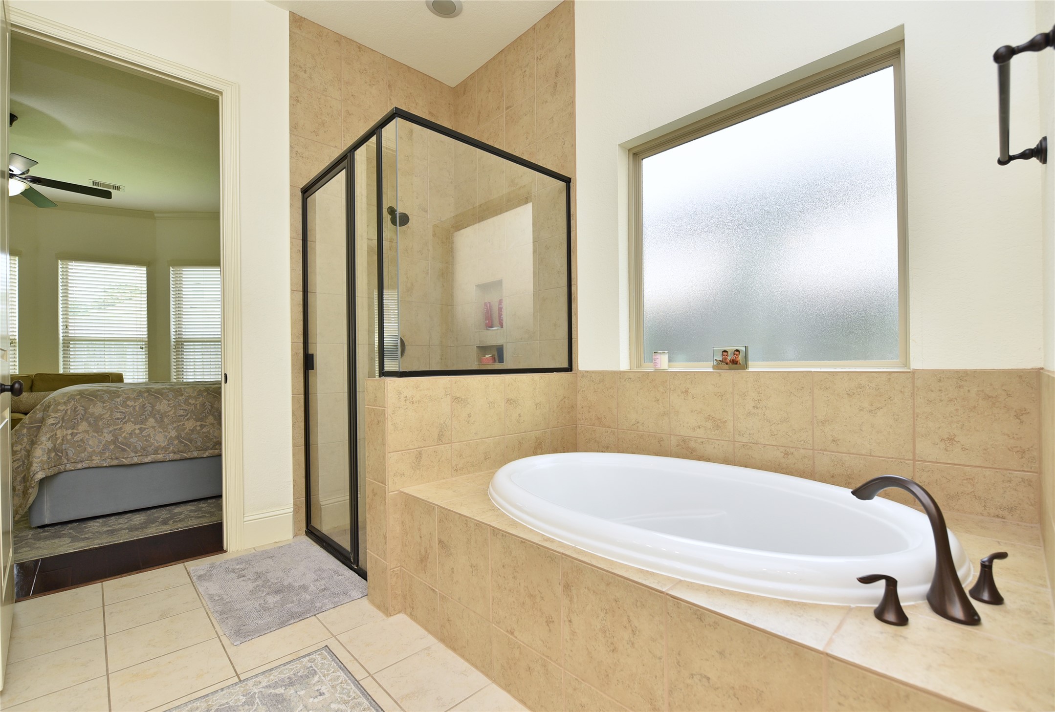 13117 Stoneleigh Terrace Drive Property Photo 21