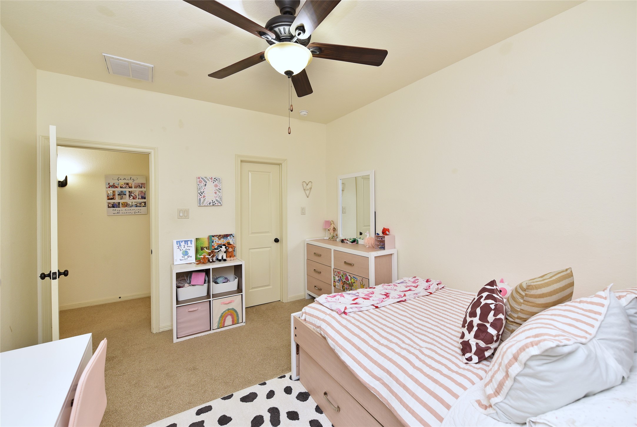 13117 Stoneleigh Terrace Drive Property Photo 30