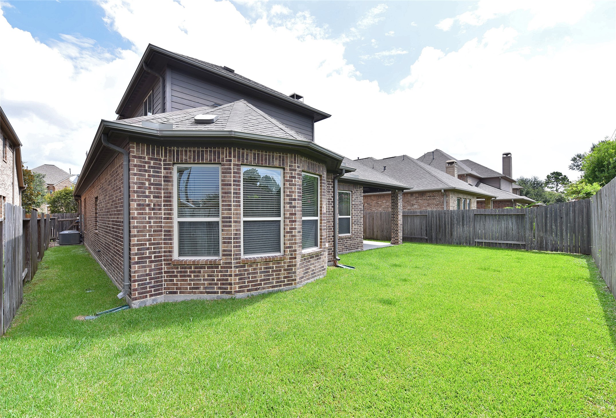 13117 Stoneleigh Terrace Drive Property Photo 40