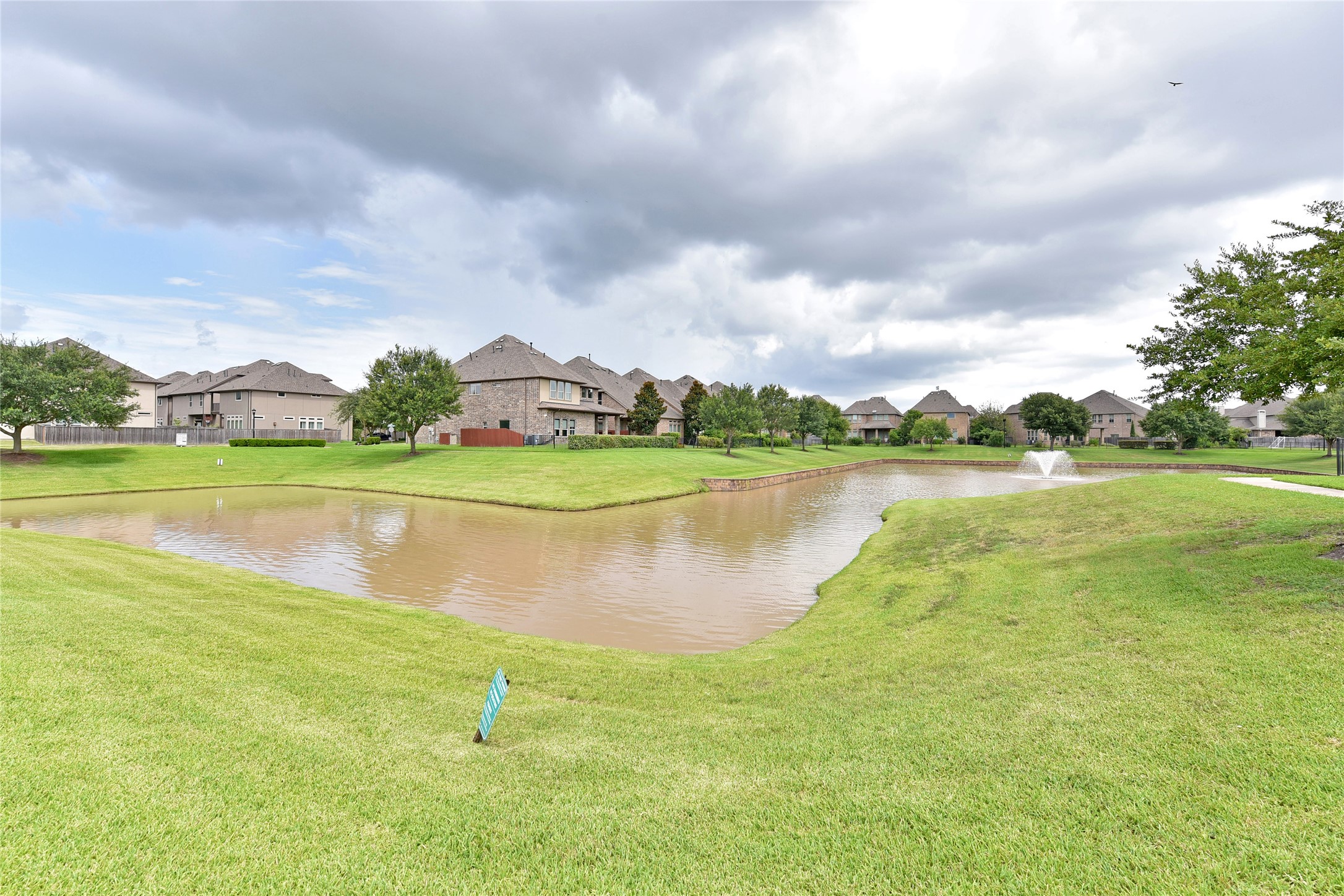 13117 Stoneleigh Terrace Drive Property Photo 46