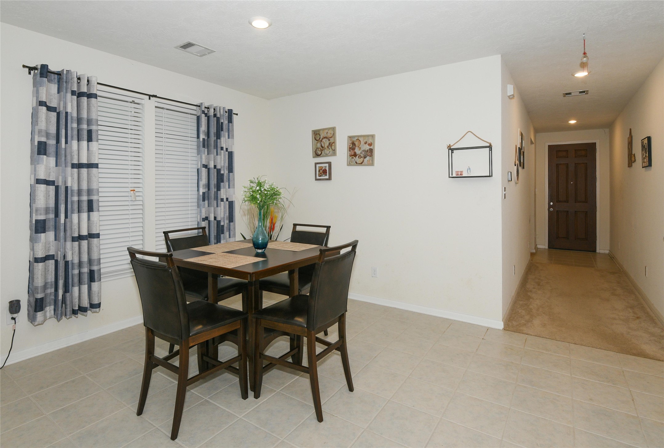 12051 Main Oak Street Property Photo 5
