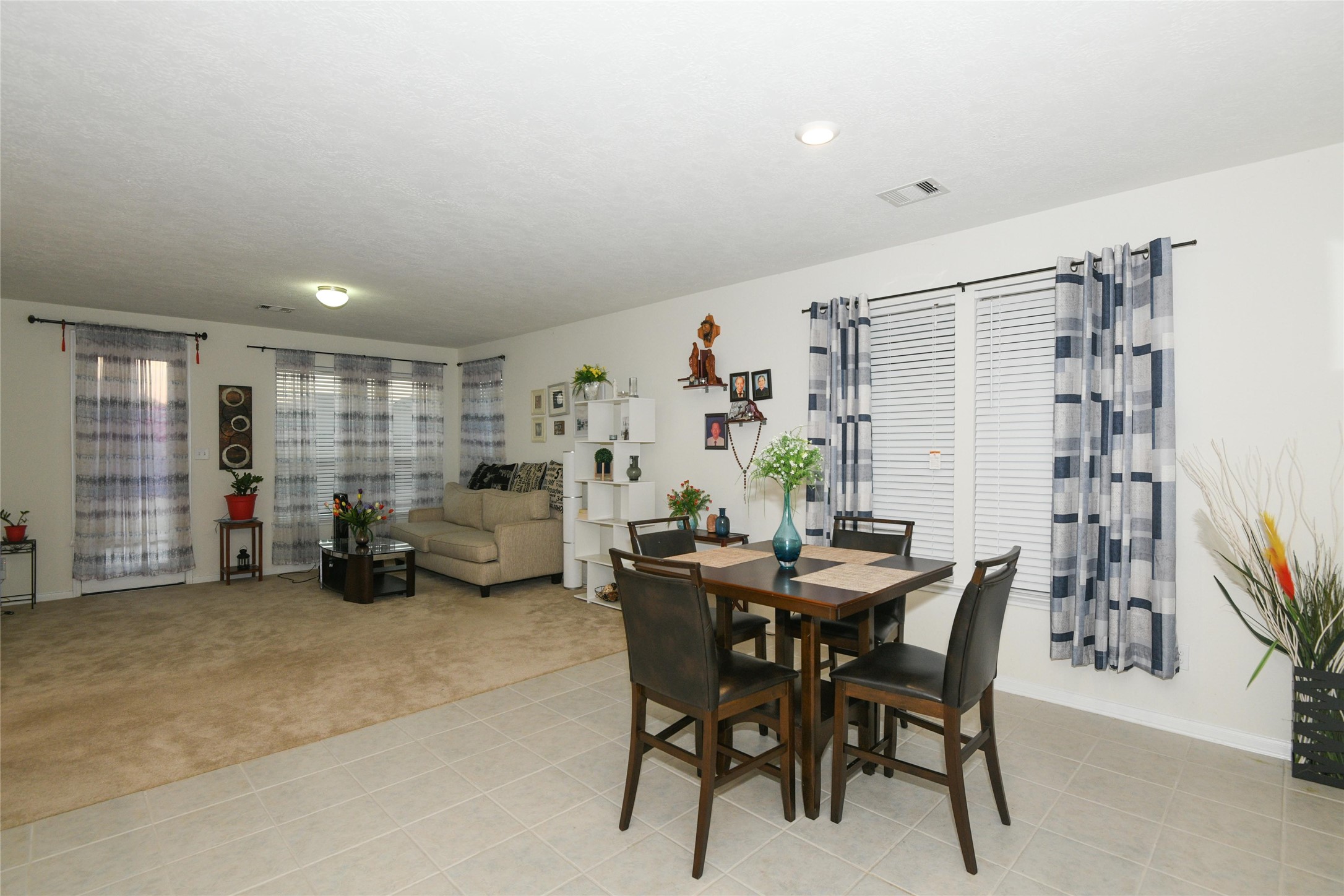 12051 Main Oak Street Property Photo 8